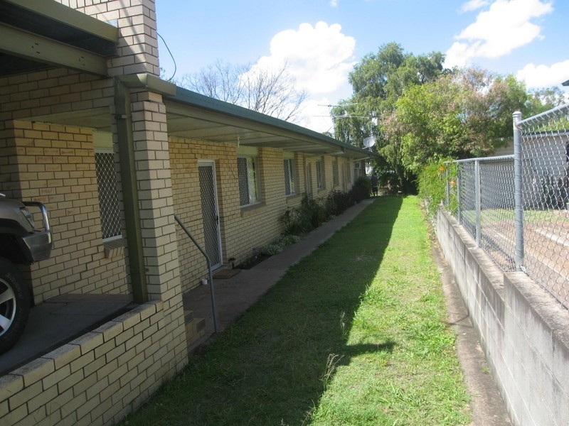 14 Short Street, Ipswich QLD 4305