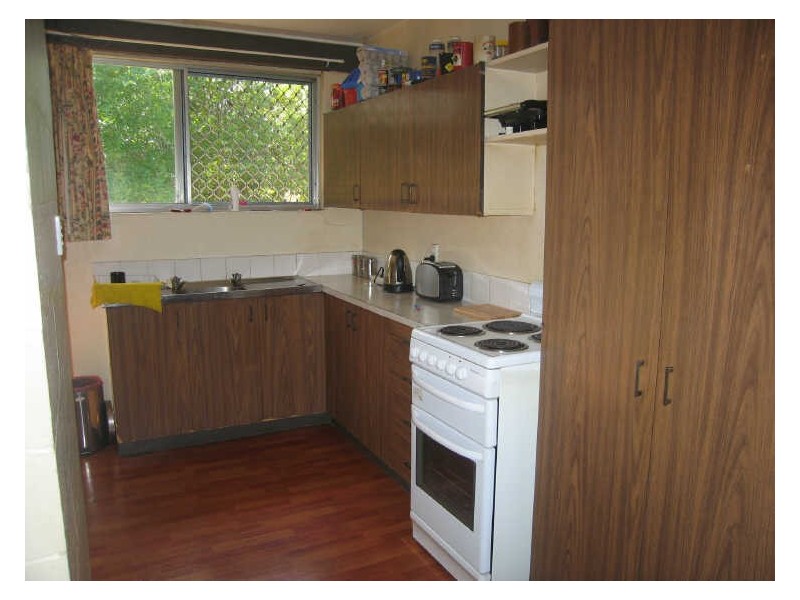 14 Short Street, Ipswich QLD 4305