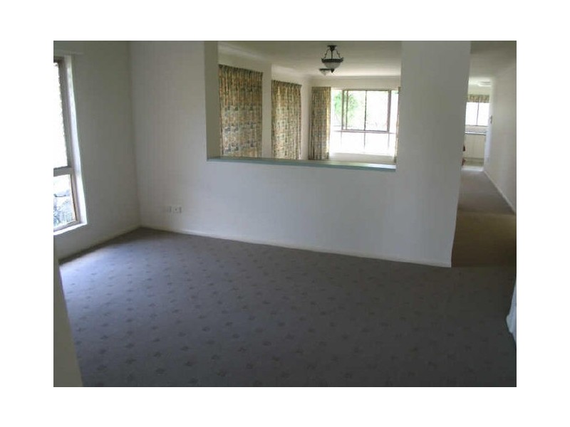 21 Brisbane Road, Dinmore QLD 4303