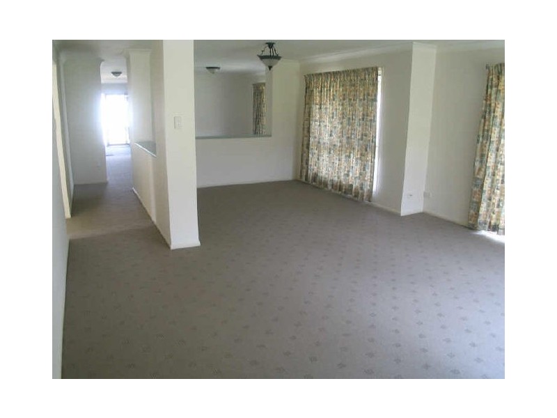 21 Brisbane Road, Dinmore QLD 4303