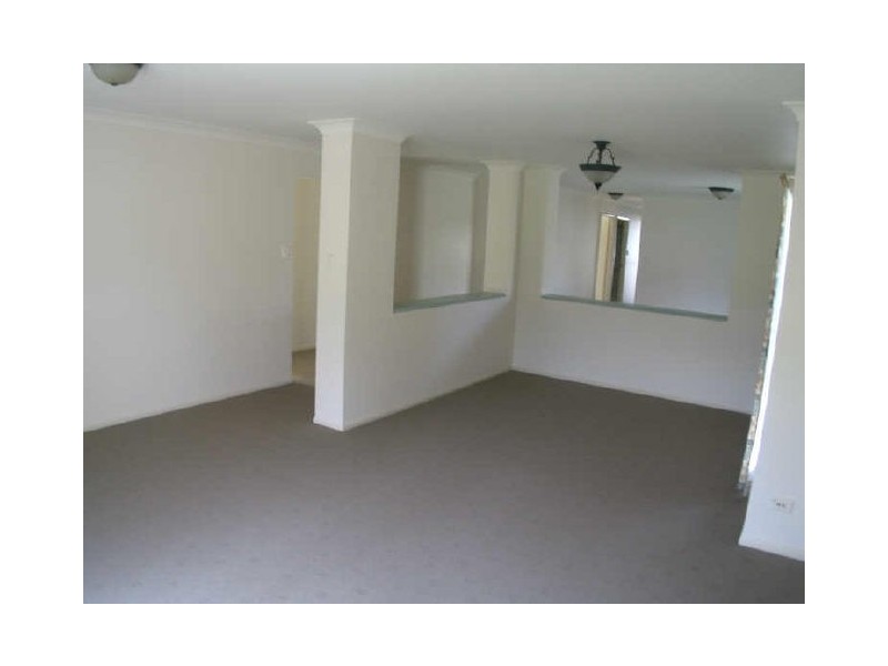 21 Brisbane Road, Dinmore QLD 4303