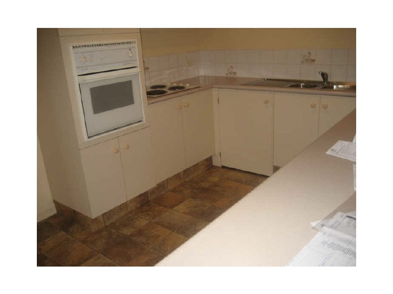 1/40 Cambridge Street, Silkstone QLD 4304