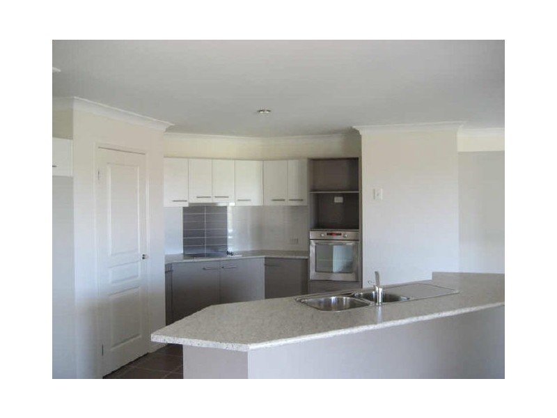 9 Donald Place, Brassall QLD 4305