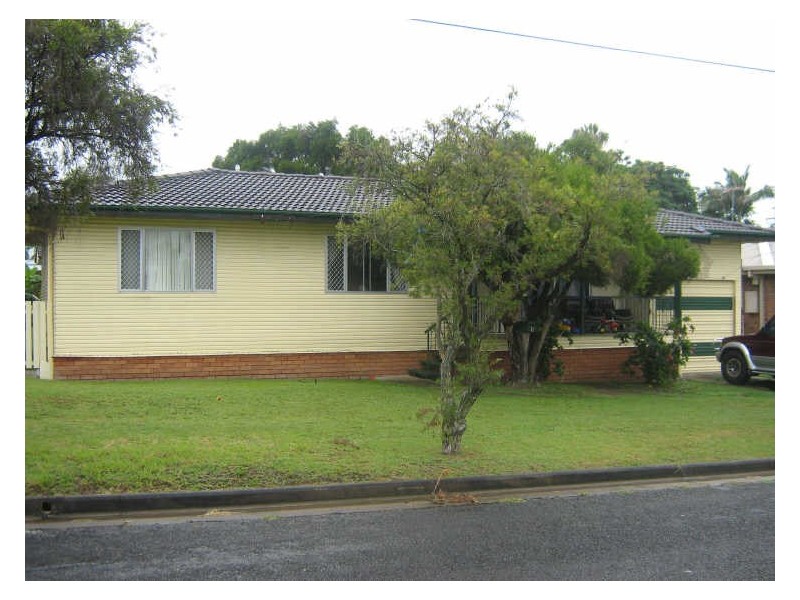 18 Trudy Street, Raceview QLD 4305
