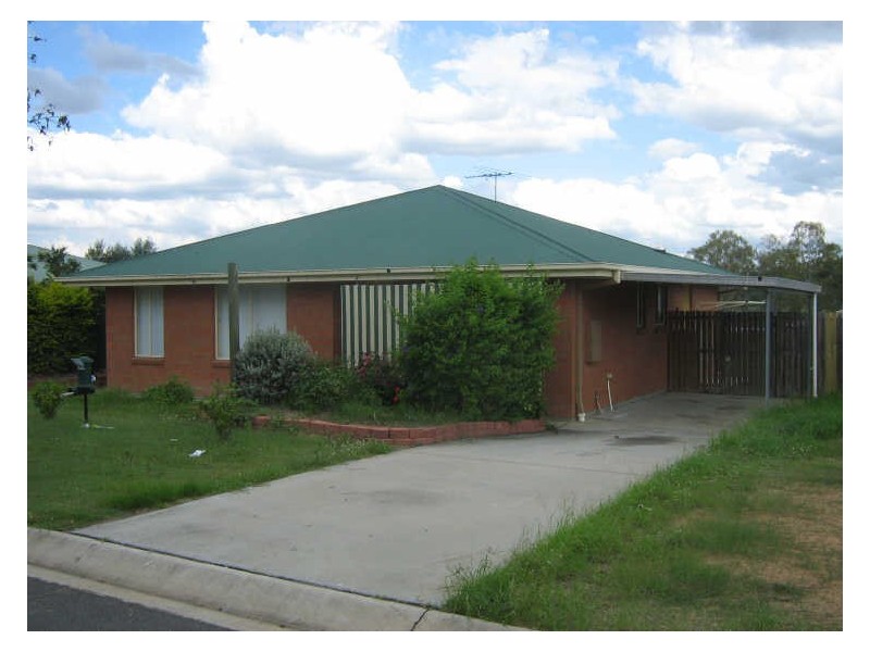4 Des Arts Place, Basin Pocket QLD 4305