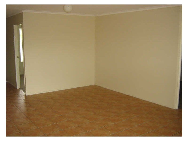 4 Des Arts Place, Basin Pocket QLD 4305