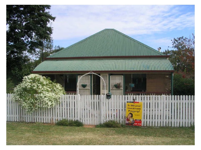 12 Tongue Street, East Ipswich QLD 4305