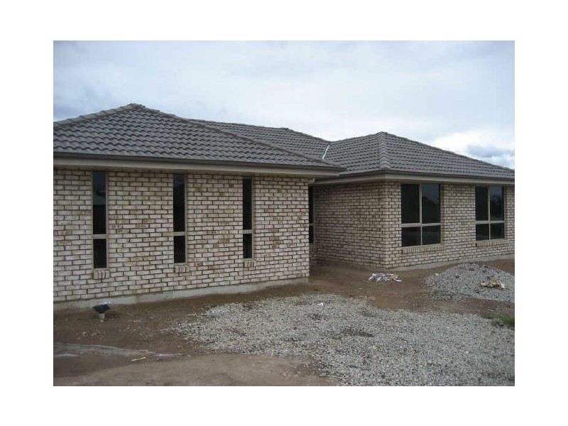 3 Ormiston Court, Brassall QLD 4305