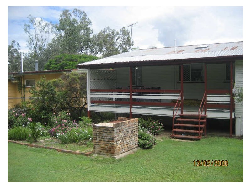 24 Cross Street, Raceview QLD 4305