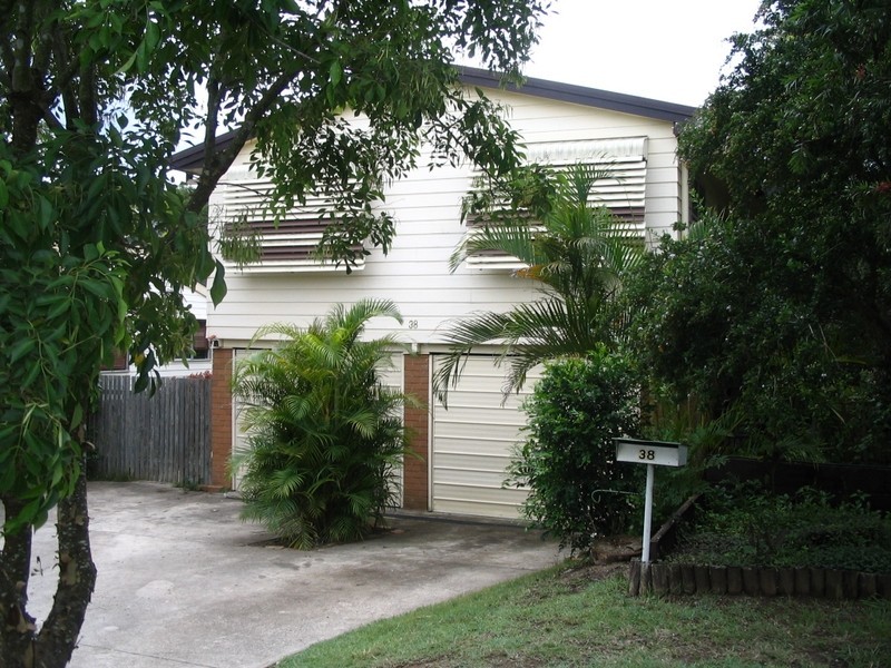 38 Braeridge Drive, Bundamba QLD 4304