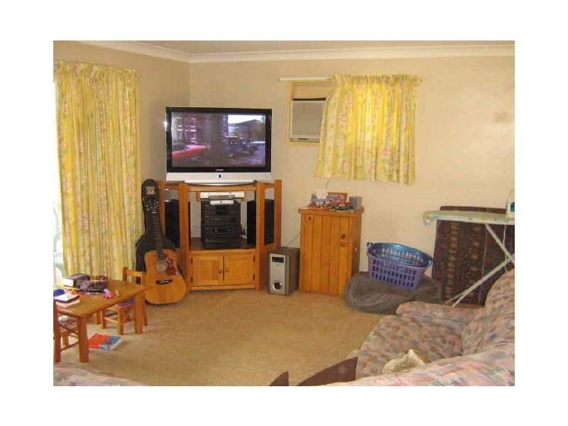 9 Cushing Street, North Ipswich QLD 4305