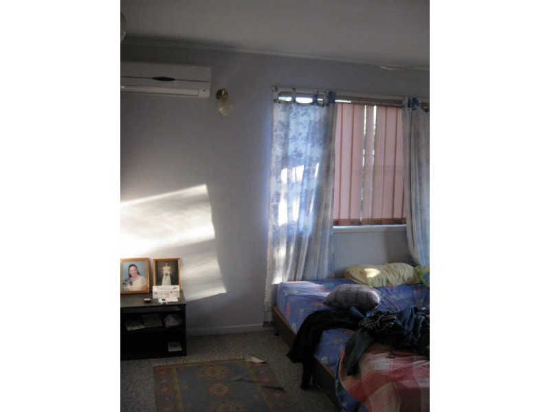 16 Raceview Street, Raceview QLD 4305