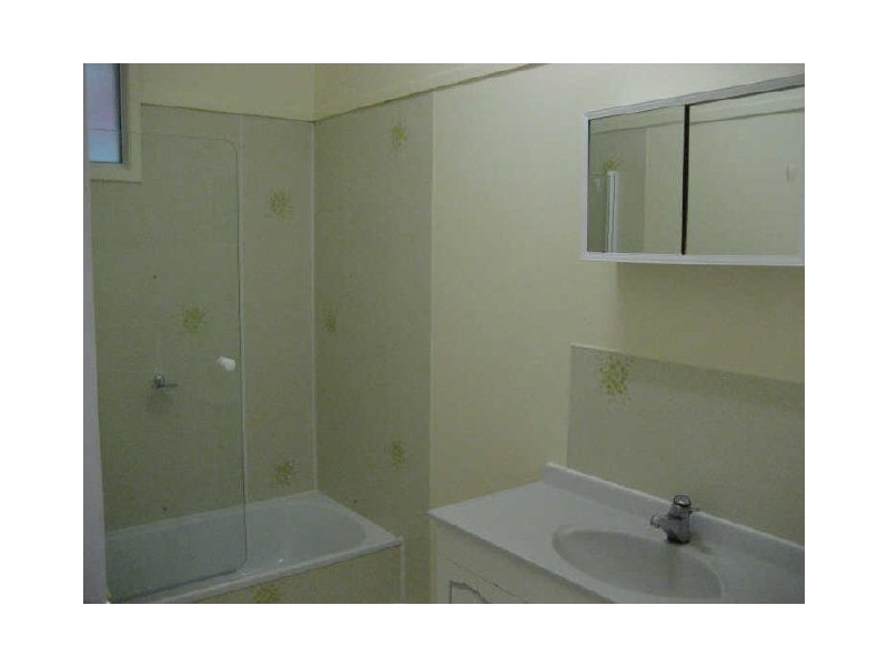 29 Stafford Street, Booval QLD 4304