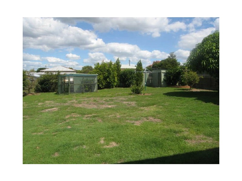 39 Idolwood Street, Eastern Heights QLD 4305