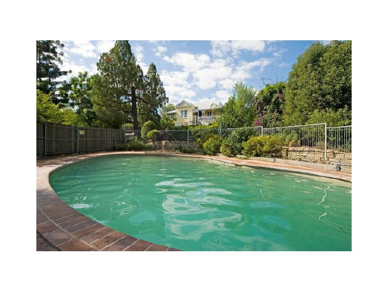 1 Blackall Street, East Ipswich QLD 4305