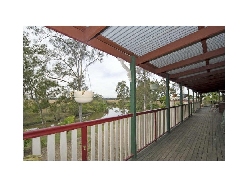 15 Laurel Court, Moores Pocket QLD 4305