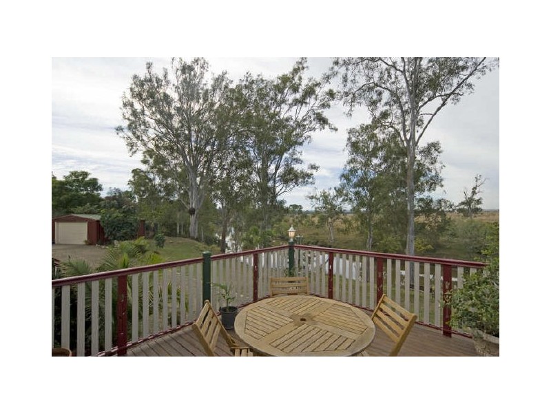 15 Laurel Court, Moores Pocket QLD 4305