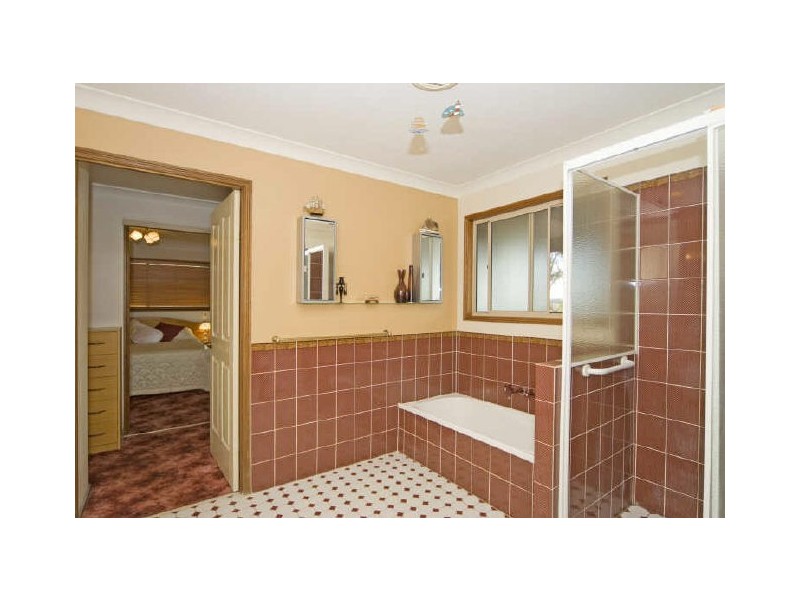 15 Laurel Court, Moores Pocket QLD 4305