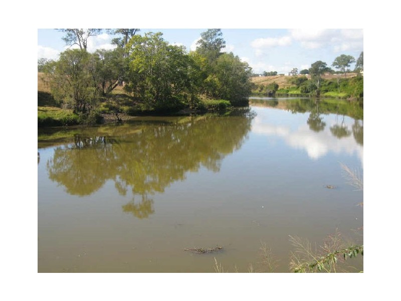 15 Laurel Court, Moores Pocket QLD 4305