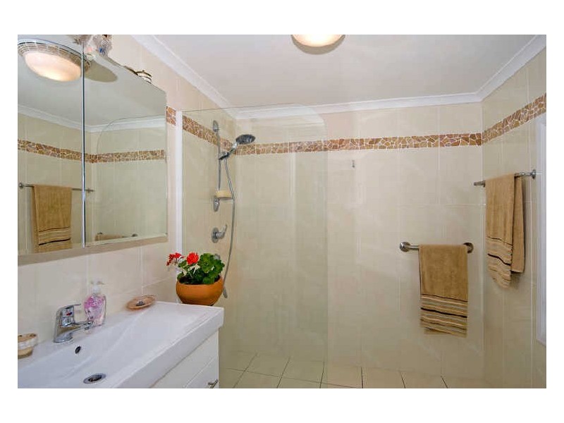 80 Glebe Road, Newtown QLD 4305