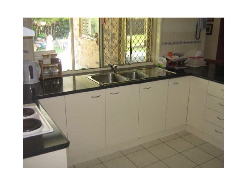 30 Butler Street, Raceview QLD 4305
