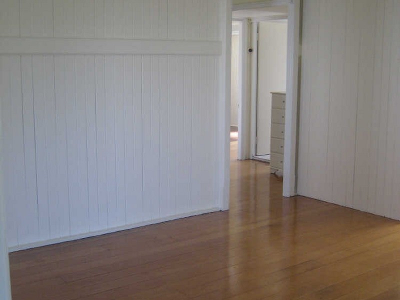 99 Woodend Road, Woodend QLD 4305