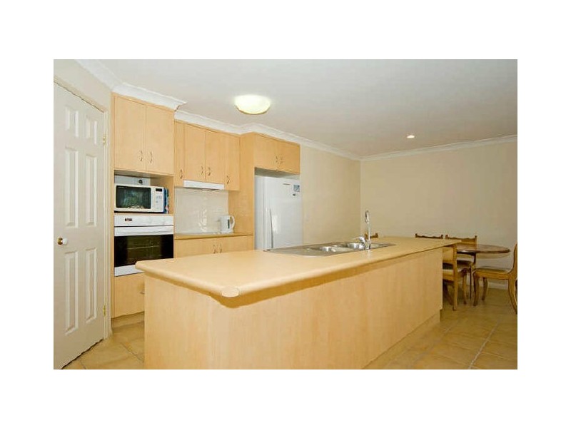 128 Kensington Drive, Flinders View QLD 4305