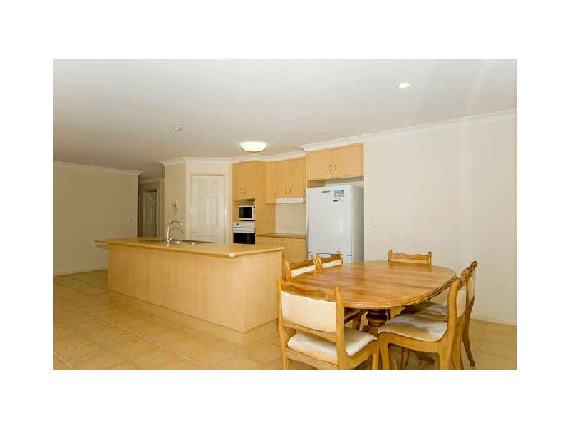 128 Kensington Drive, Flinders View QLD 4305