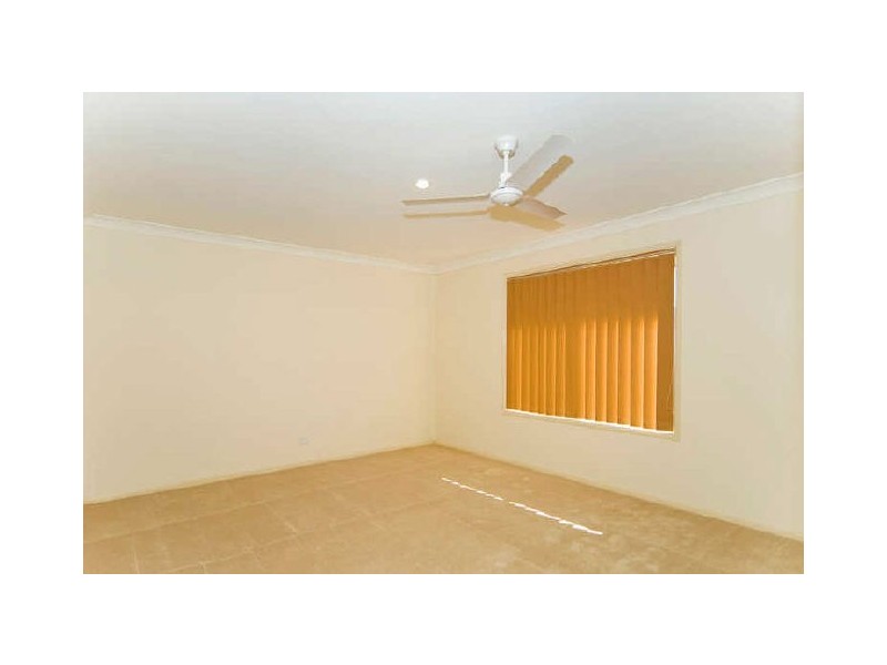 128 Kensington Drive, Flinders View QLD 4305