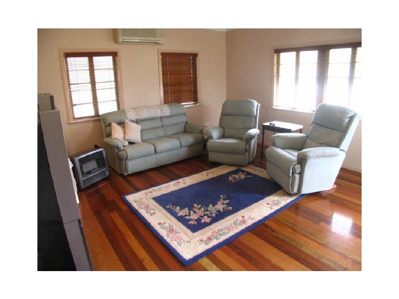 3 Lamont Street, North Booval QLD 4304