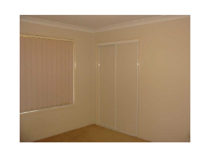 11/2 Elms Street, Bundamba QLD 4304