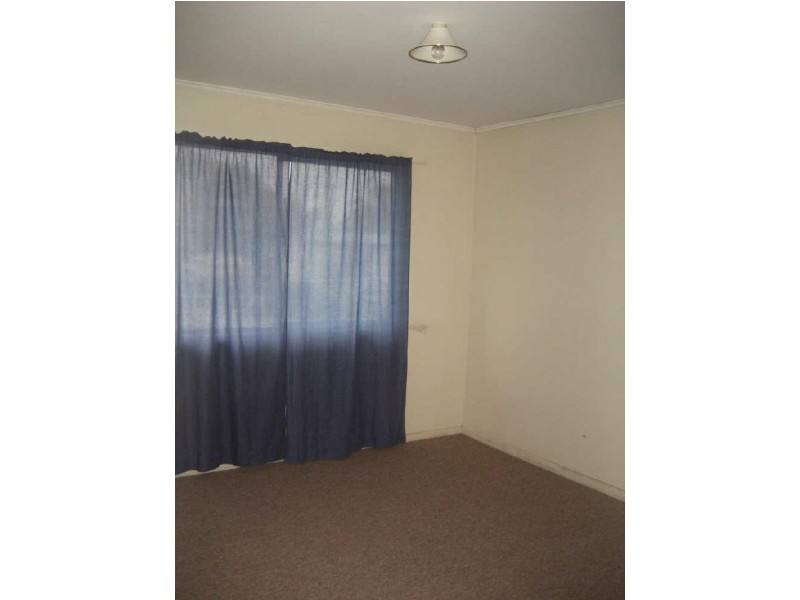 101 Robertson Road, Raceview QLD 4305