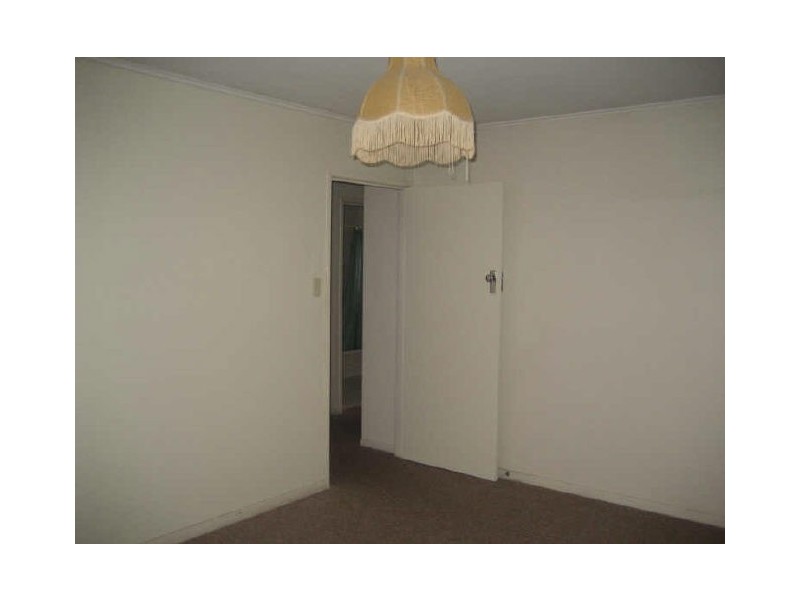 101 Robertson Road, Raceview QLD 4305