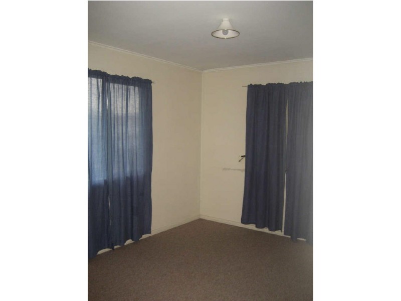 101 Robertson Road, Raceview QLD 4305