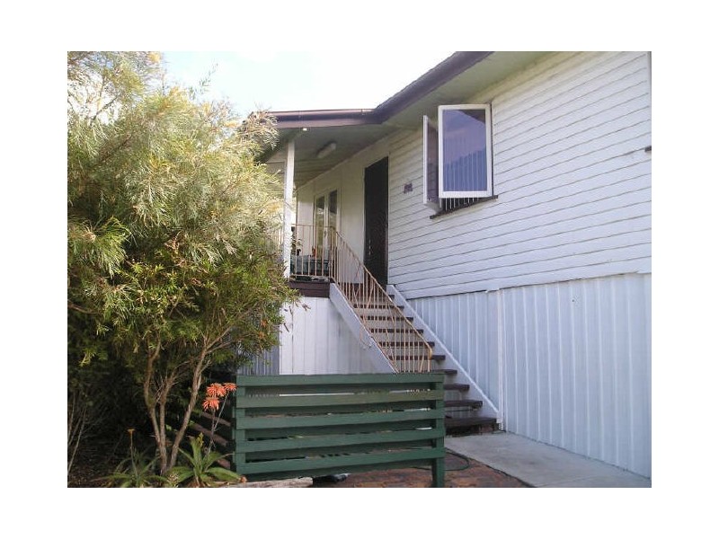 66 Samford Road, Leichhardt QLD 4305