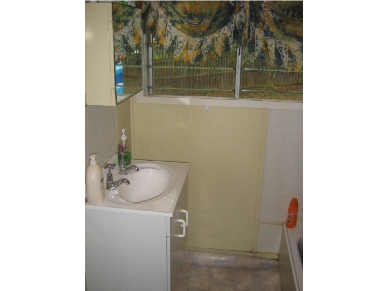 56 Flinders Drive, Leichhardt QLD 4305