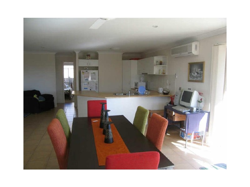 33 Banksia Drive, Raceview QLD 4305