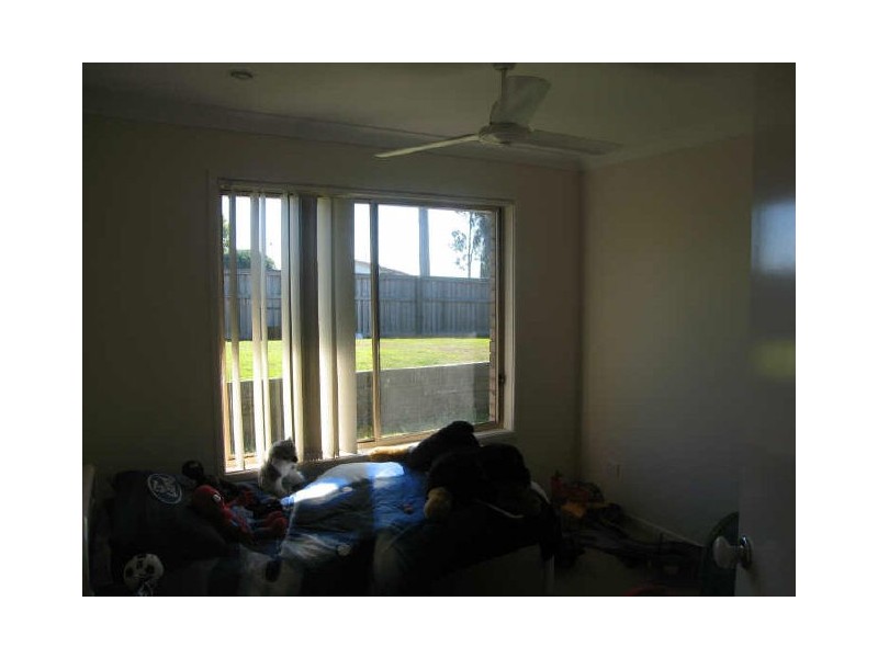 33 Banksia Drive, Raceview QLD 4305