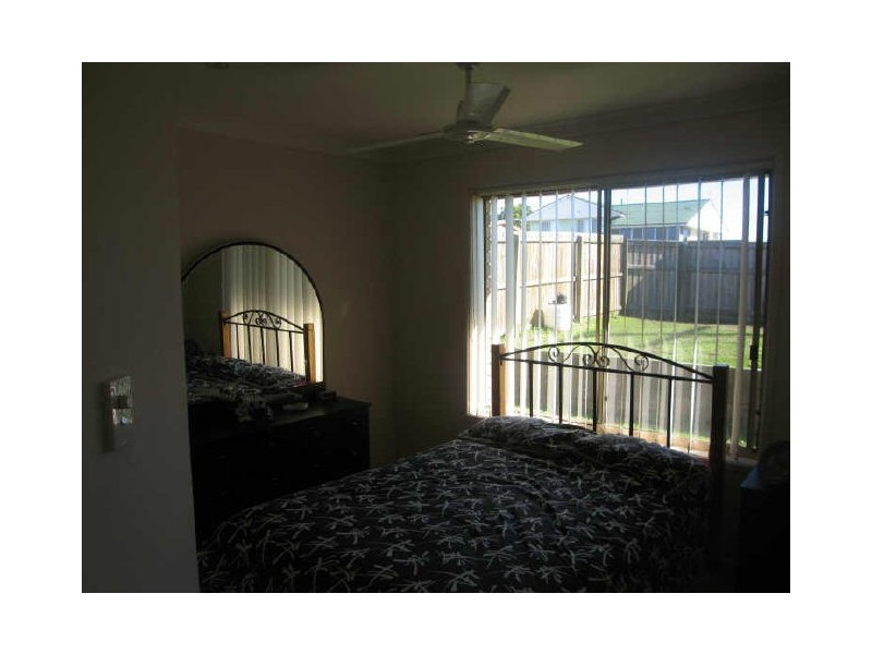 33 Banksia Drive, Raceview QLD 4305