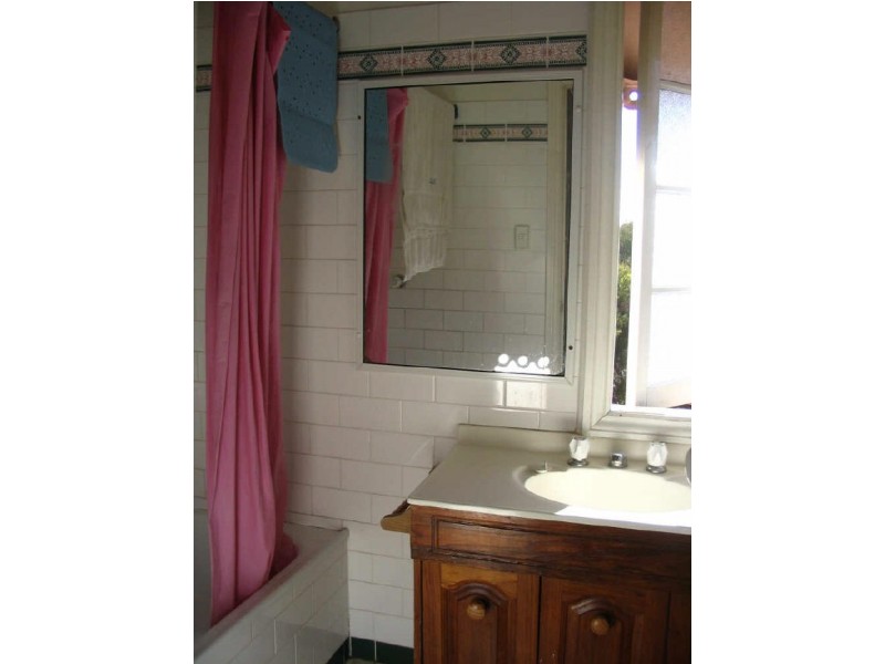 14 Moffatt Street, Ipswich QLD 4305