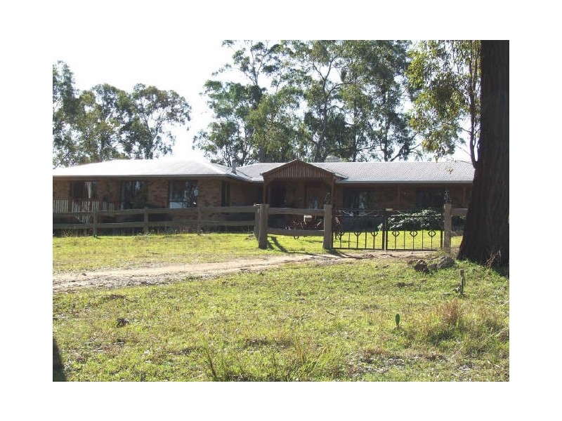 274 Willaura Drive, Esk QLD 4312