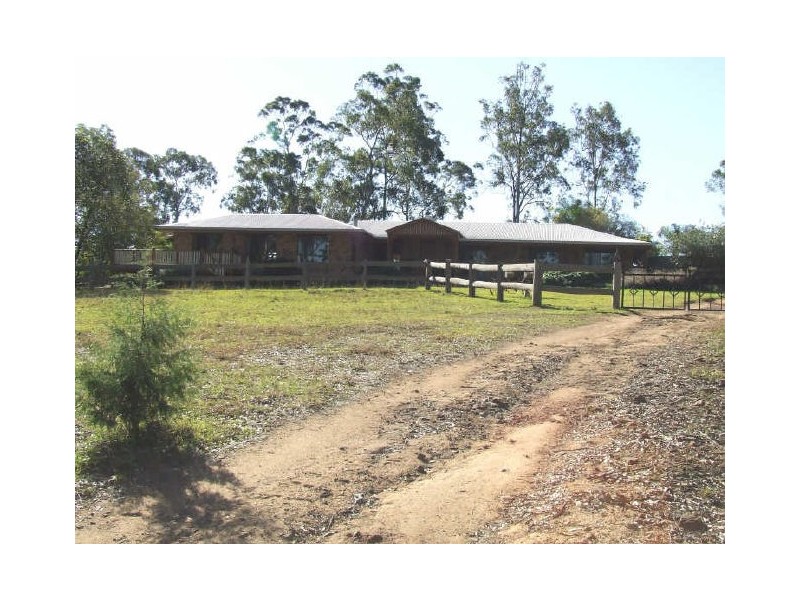 274 Willaura Drive, Esk QLD 4312