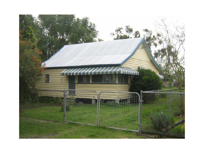 9 Davidson Street, Basin Pocket QLD 4305