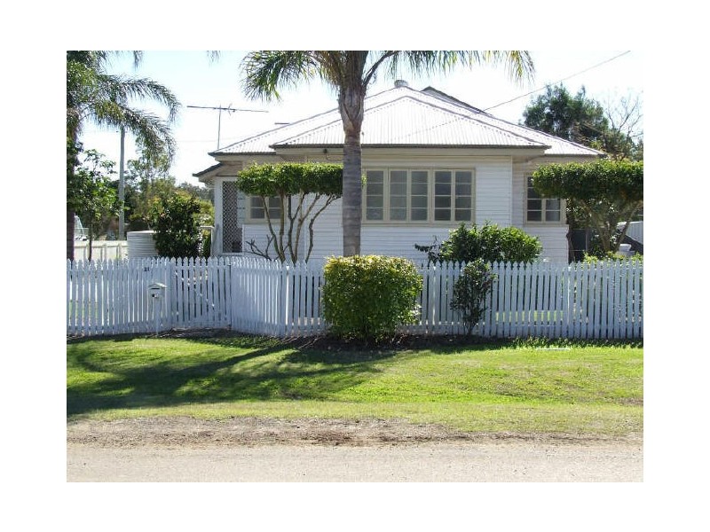 21 Pryde Street, Lowood QLD 4311