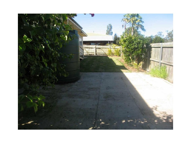 5 May Street, Leichhardt QLD 4305