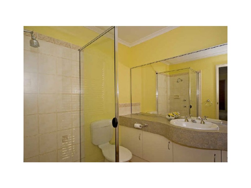 16 Kerners Road, Yamanto QLD 4305