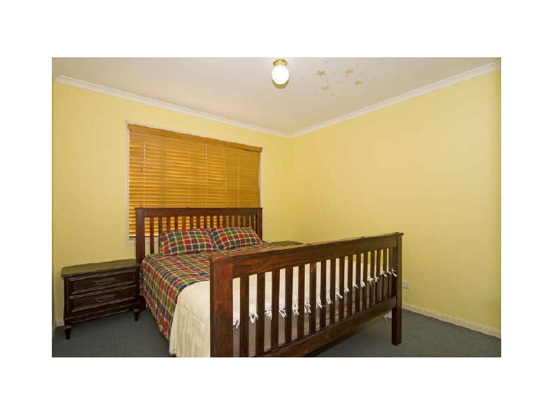 16 Kerners Road, Yamanto QLD 4305