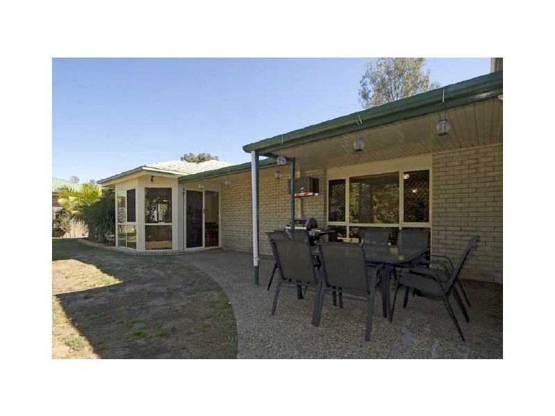 16 Kerners Road, Yamanto QLD 4305
