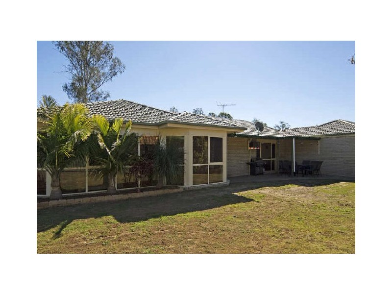 16 Kerners Road, Yamanto QLD 4305