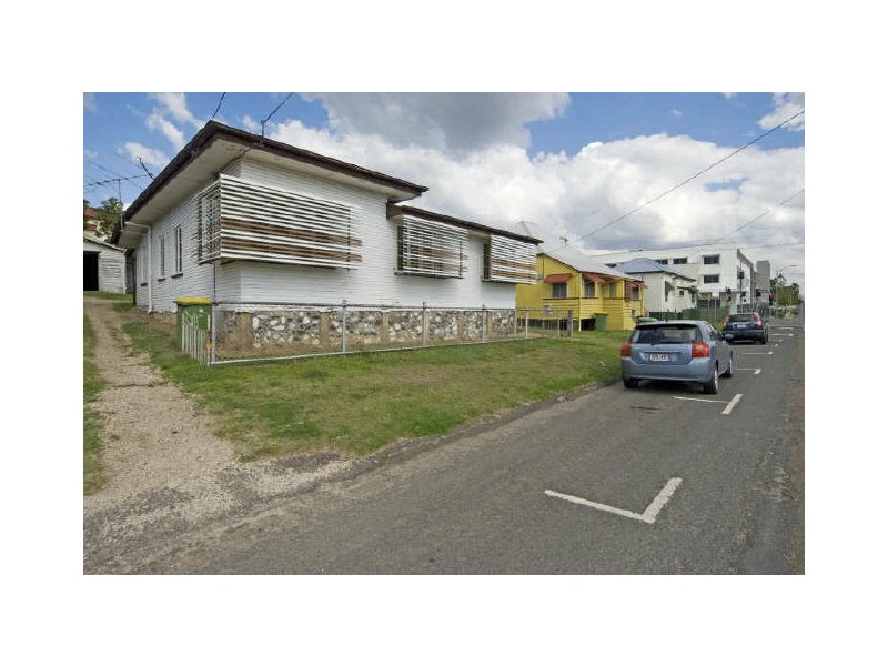 24 & 26 Thorn Street, Ipswich QLD 4305